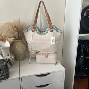 Stylish Cream and Tan Tote Bag with Wallet